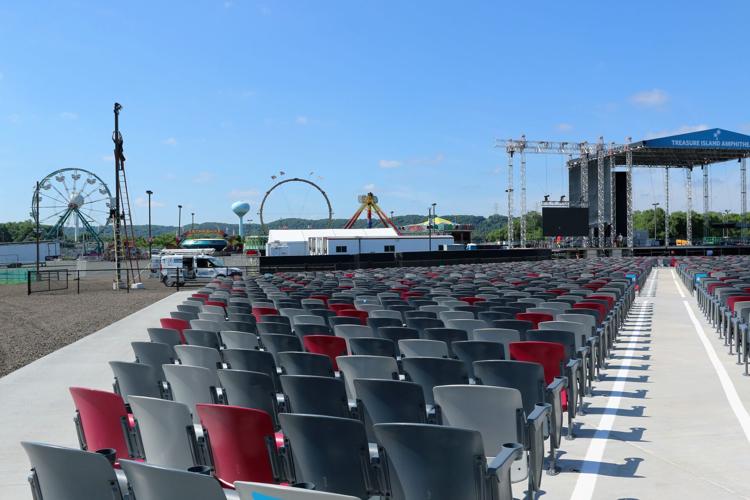 treasure island amphitheater seats
